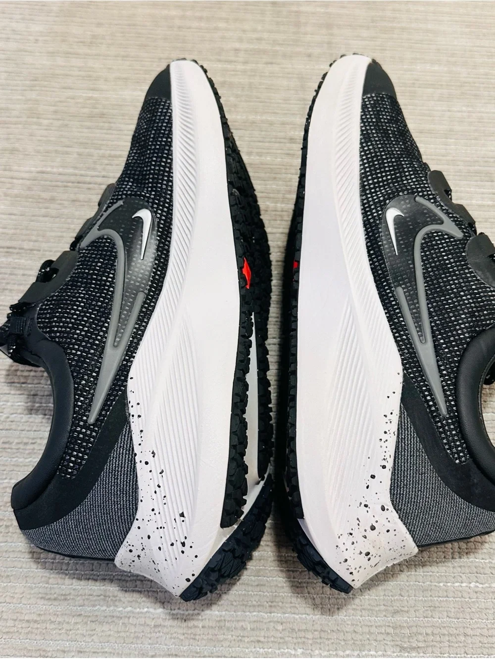 Nike Zoom Winflo 8 Shield Running Shoes Black (DC3730-001) Women’s Size 9US